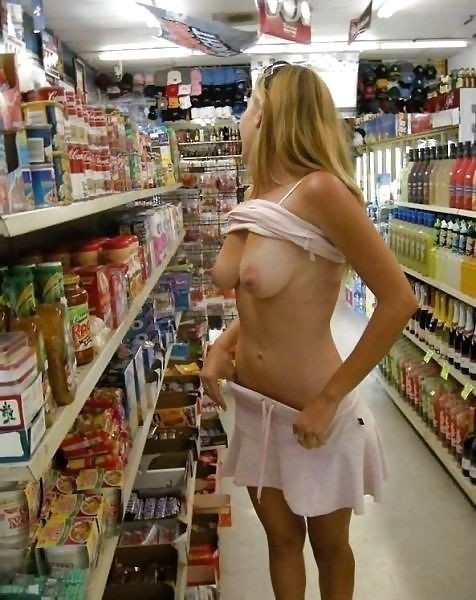 Shopping Nude Flashing Shesfreaky