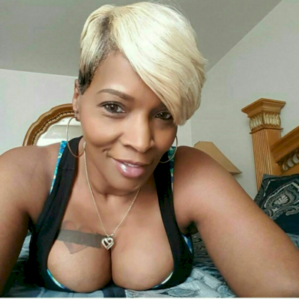 Black Cougar Freaks - A Black Cougar with Beautiful tits - ShesFreaky