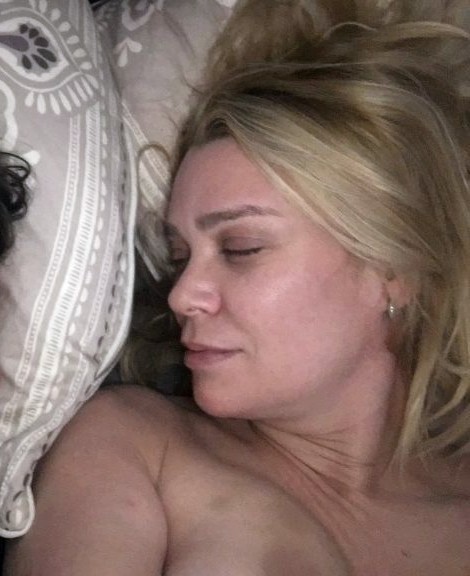 Holden tits laurie Laurie Holden