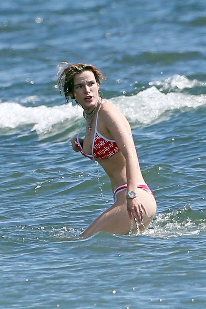 Bella Thorne Tit Slip Shesfreaky 