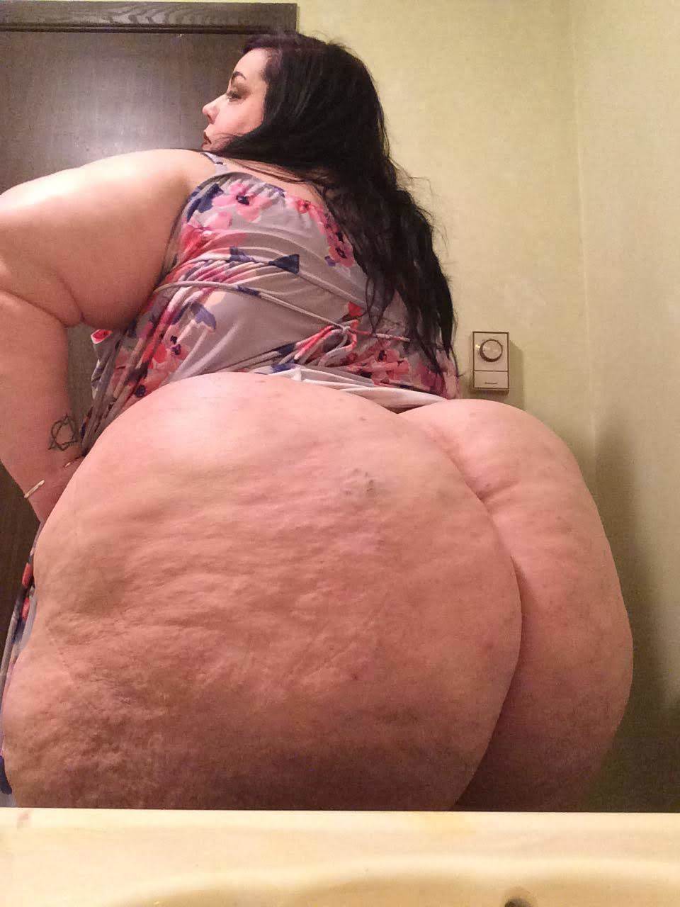 Super Fat Booty Shesfreaky