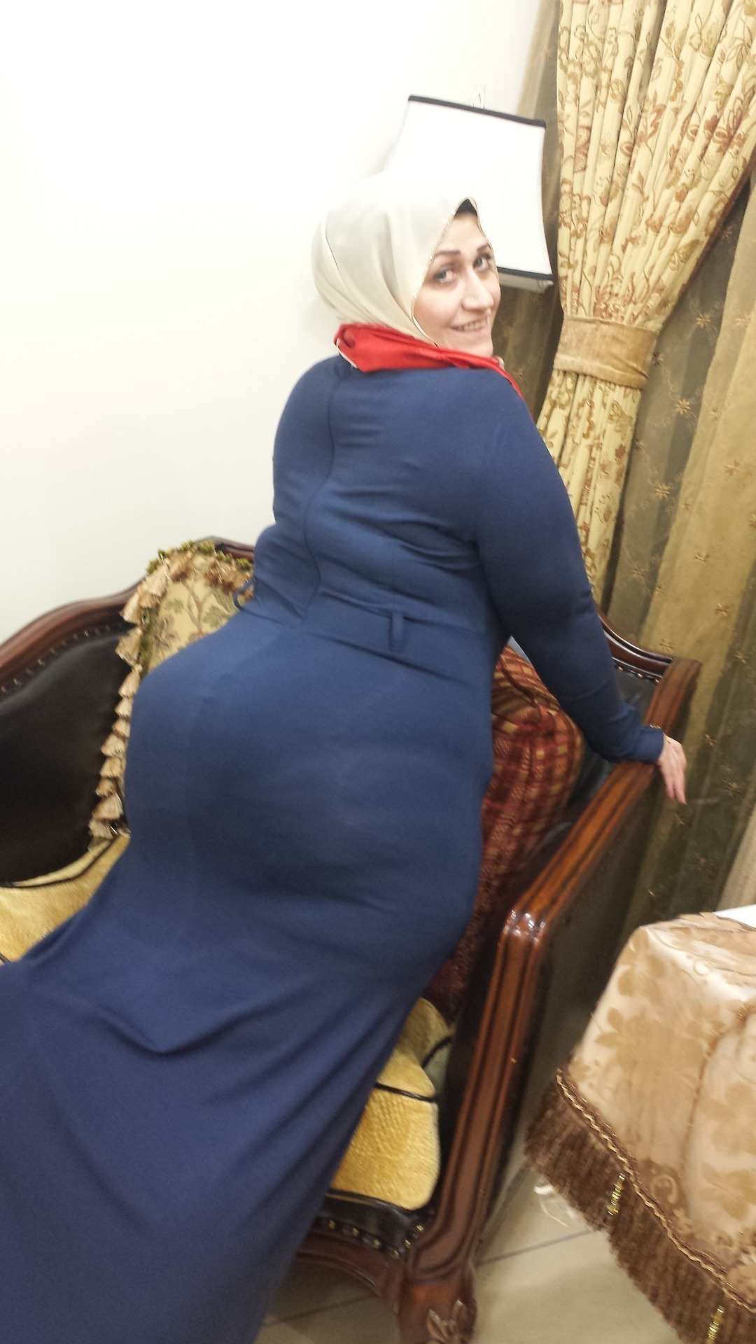 Big Butt Arab Chick - ShesFreaky