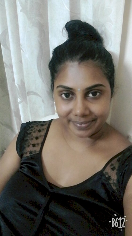 Indian Sexy Milf Shesfreaky