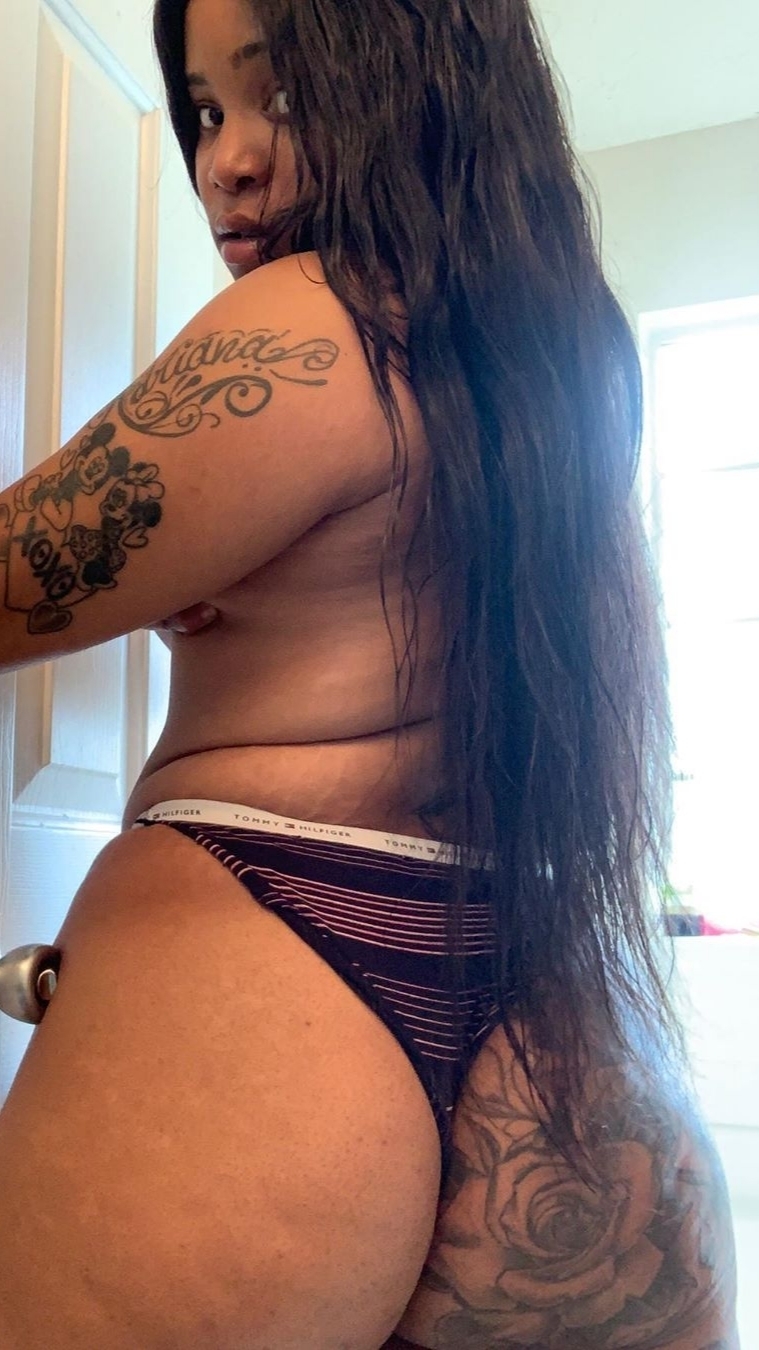 Mrs.thickums onlyfans