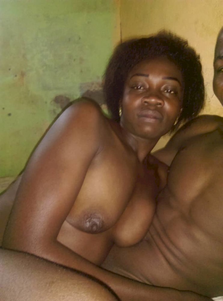 Fille Africaine Sexe Rivi Re Nue Photos De Femmes