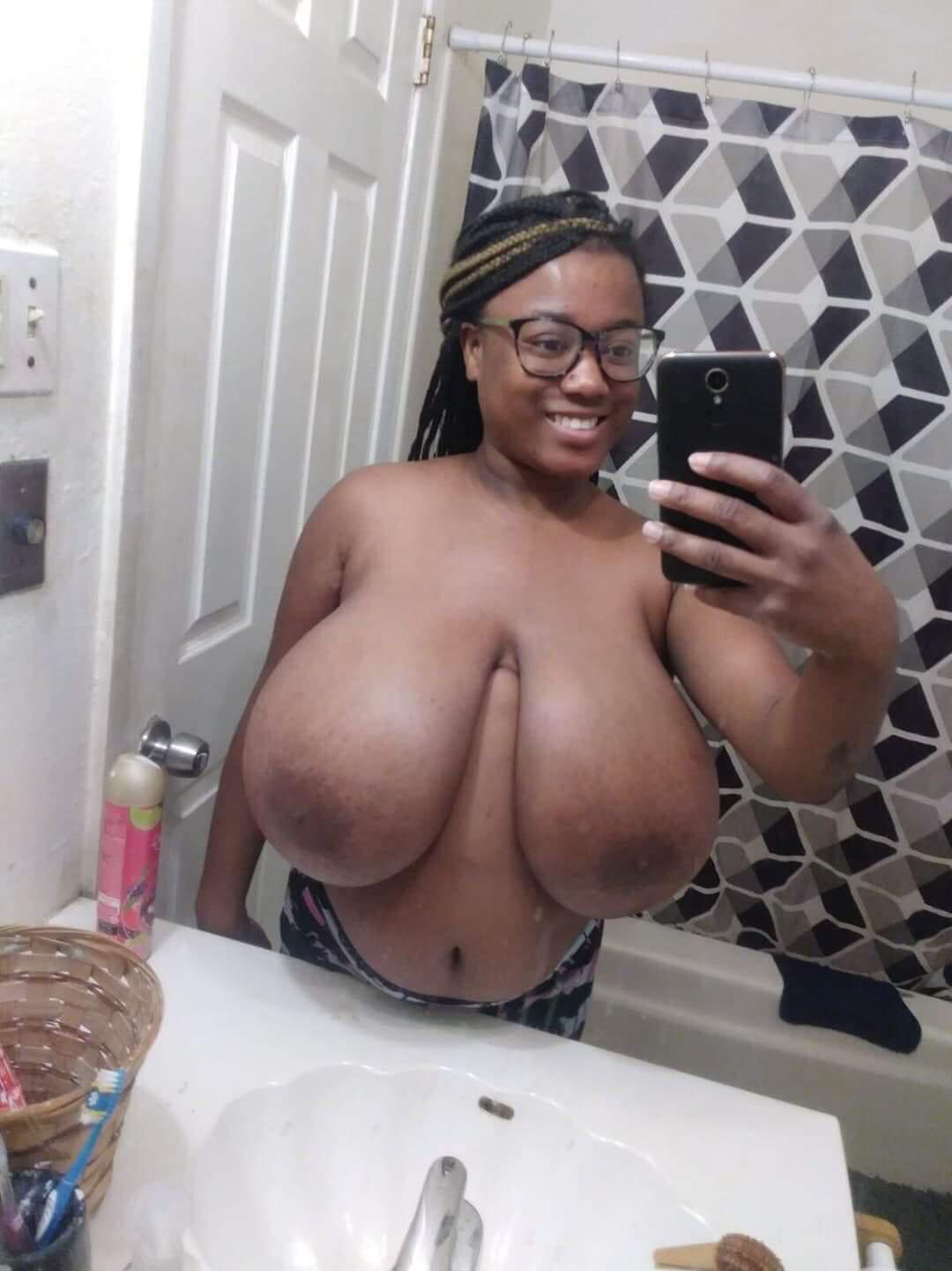 huge tits ebony webcam