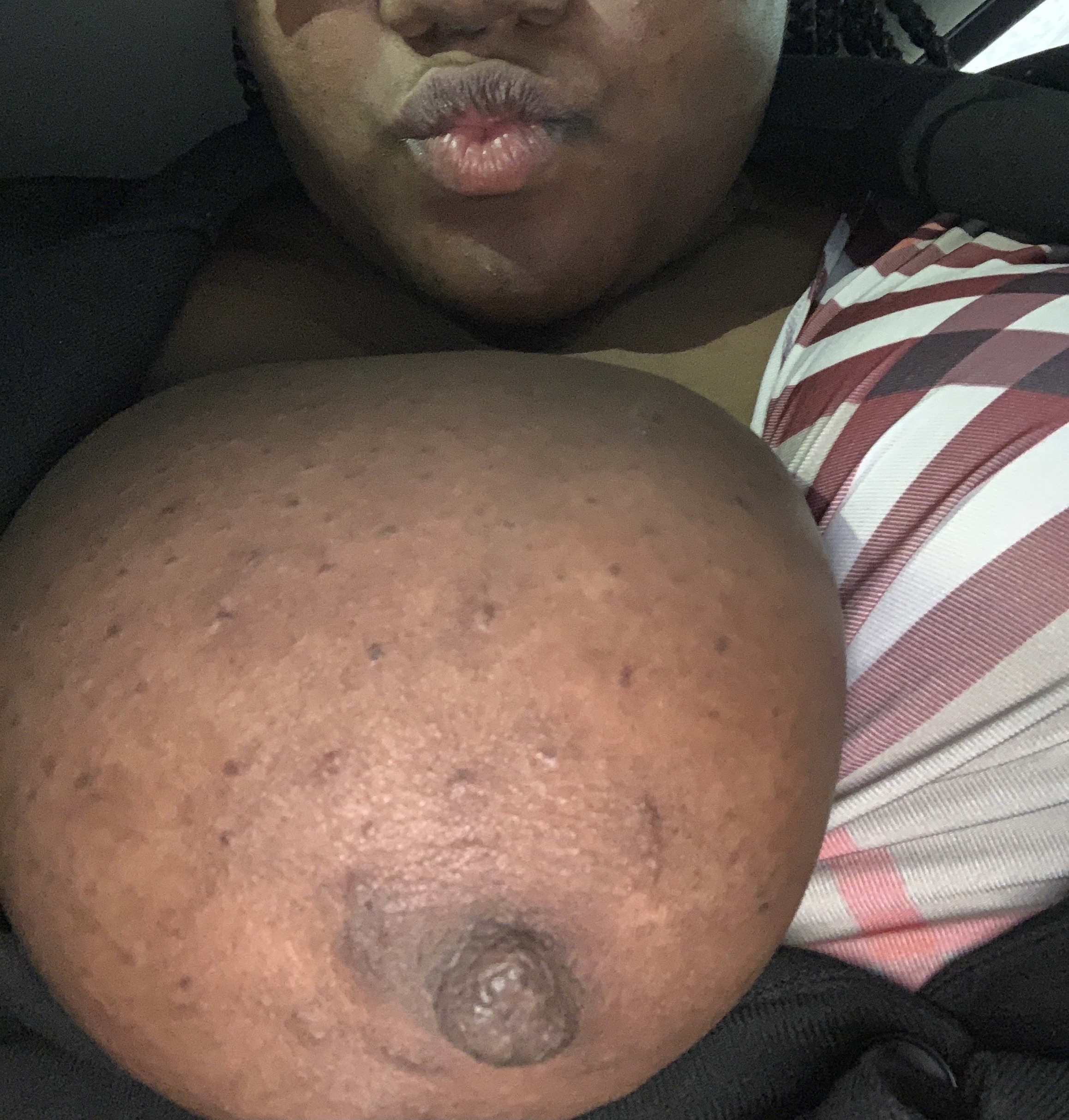huge tits ebony amateur