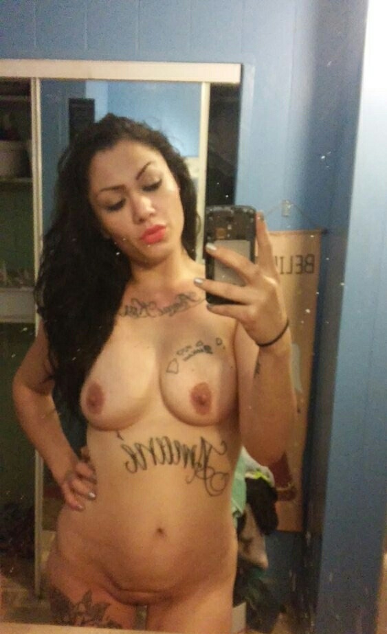 Tatted Milf Shesfreaky