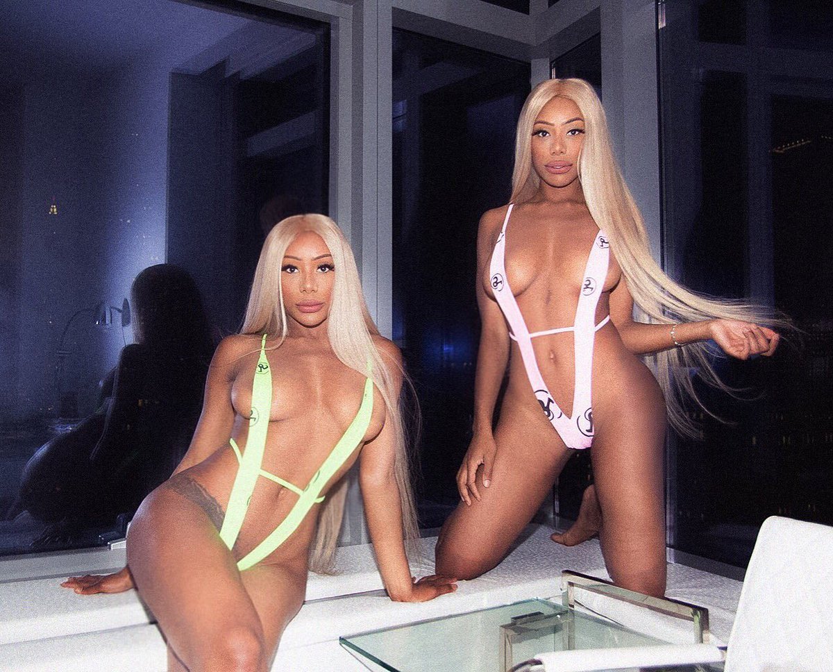 Img Shannon And Shannade Clermont Shesfreaky