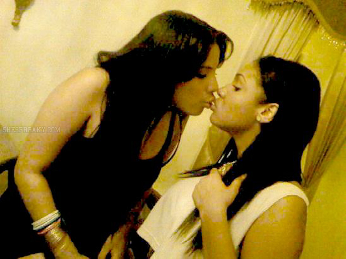 Homegrown Selfshooters 034 Lesbians Shesfreaky